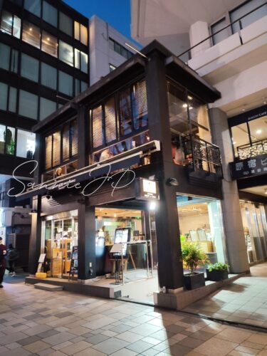 表参道「BAKERY CAFE 426」の外観