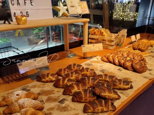 表参道「BAKERY CAFE 426」のパン