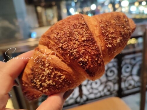 表参道「BAKERY CAFE 426」のパン