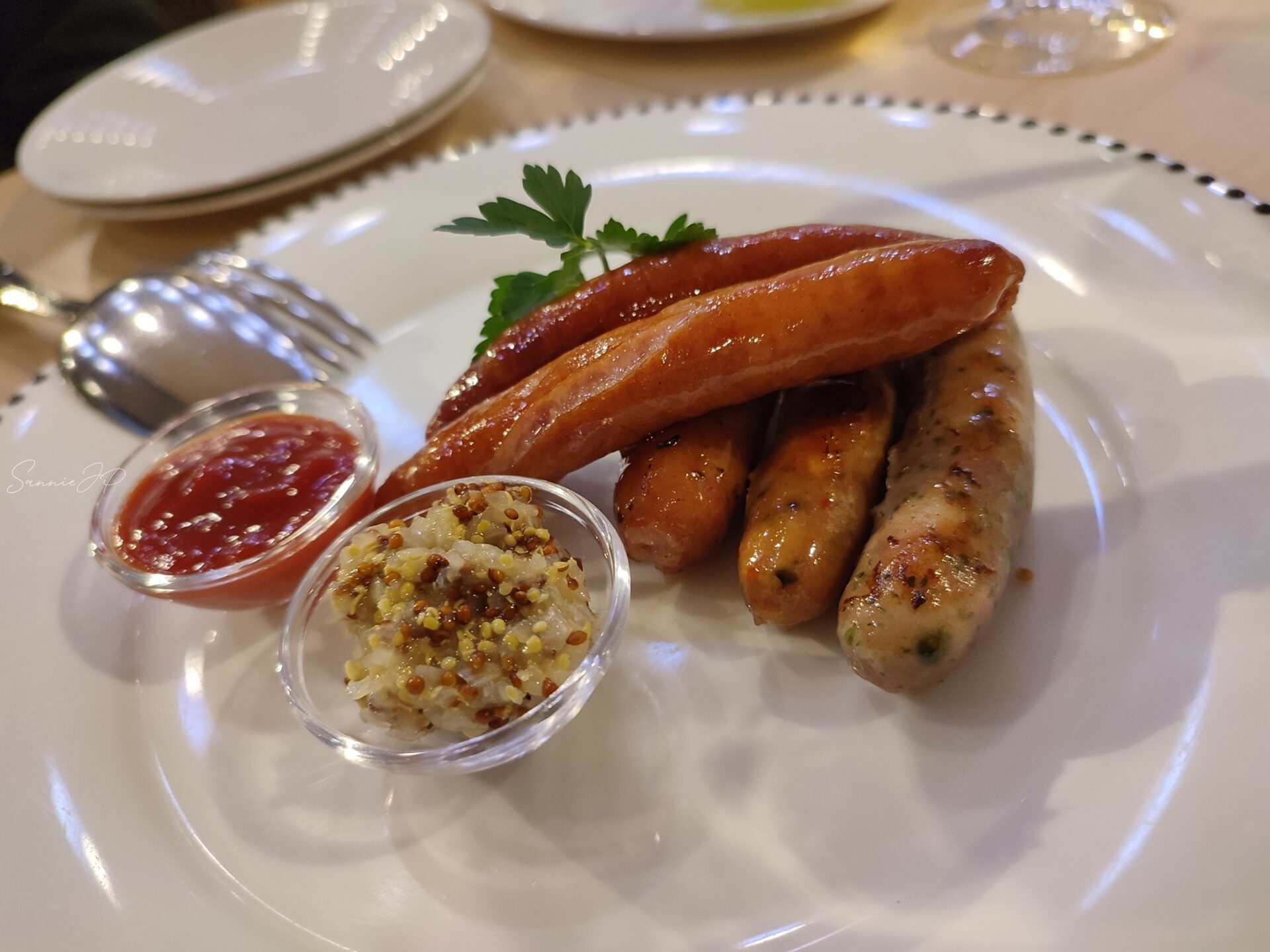 Le Ciel Molinoのコース料理で提供されたソーセージの盛り合わせ