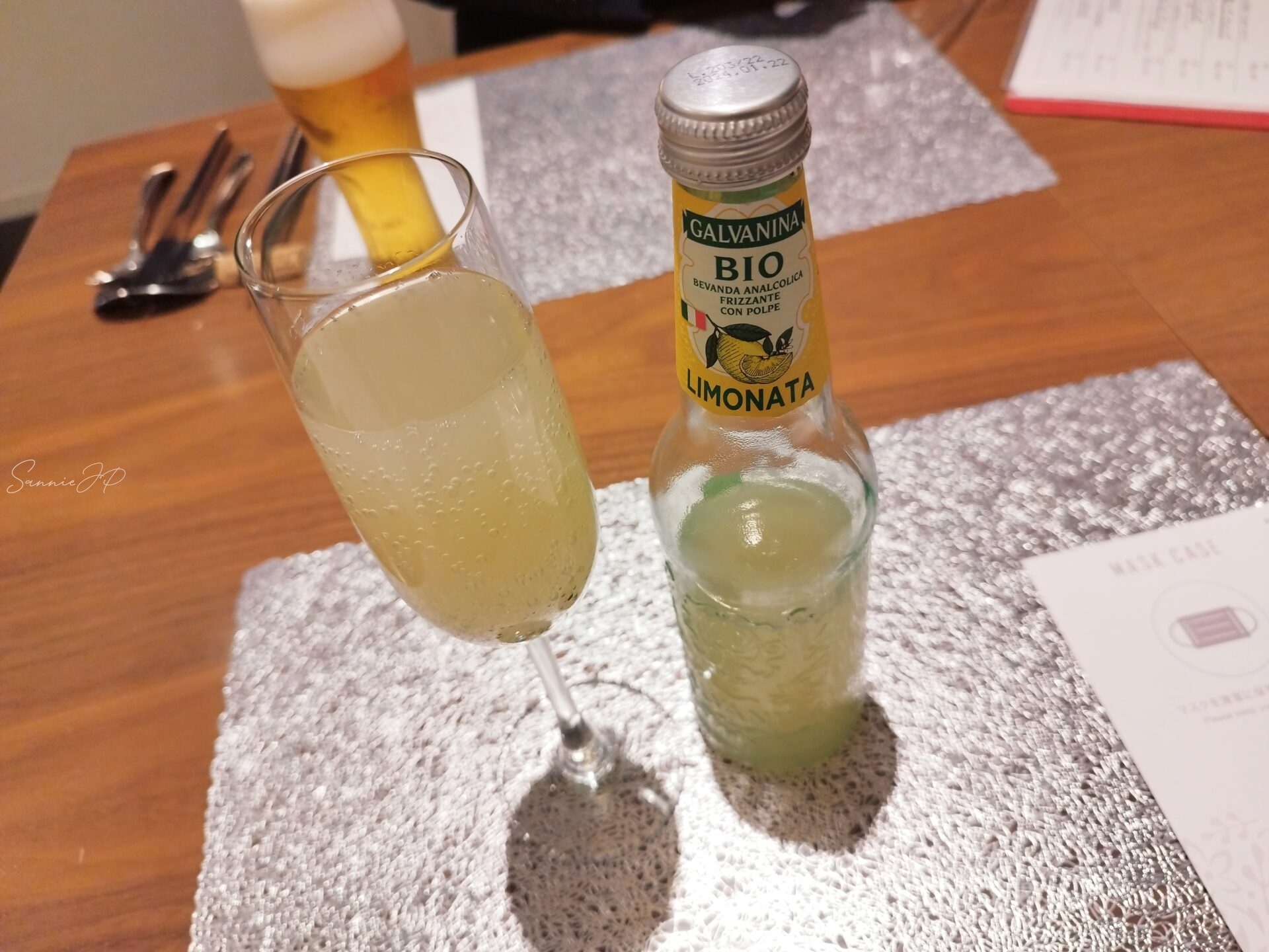 瓶入りのレモネード