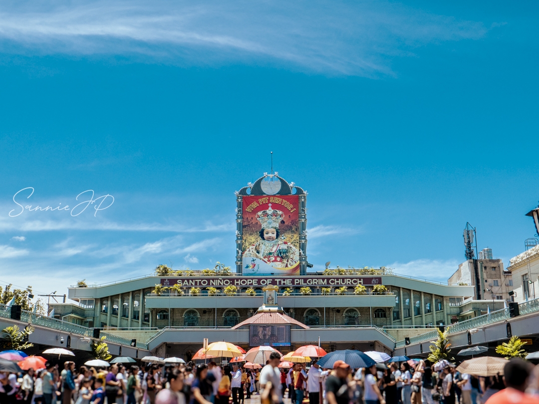 フィリピン　セブ島　マクタン島　サント・ニーニョ教会　観光　日曜ミサ