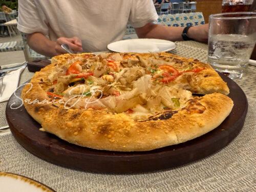 フィリピン セブ島 マクタン島 Bluewater Maribago Pizzeria Delfino's ピザ