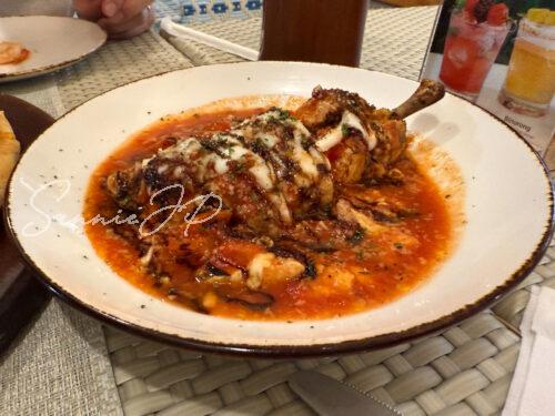 フィリピン セブ島 マクタン島 Bluewater Maribago Pizzeria Delfino's カプレーゼチキン