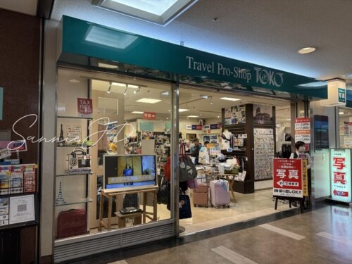 トコー有楽町店の入口(右側)