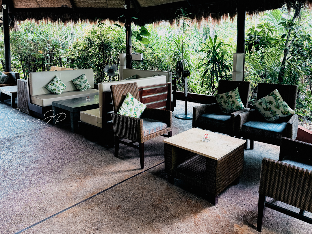 フィリピン・セブ島マクタン島にあるスパ・マッサージPrana Arnika Spaの待合室