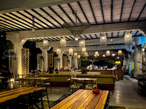 Parola Seaview Restaurantの店内