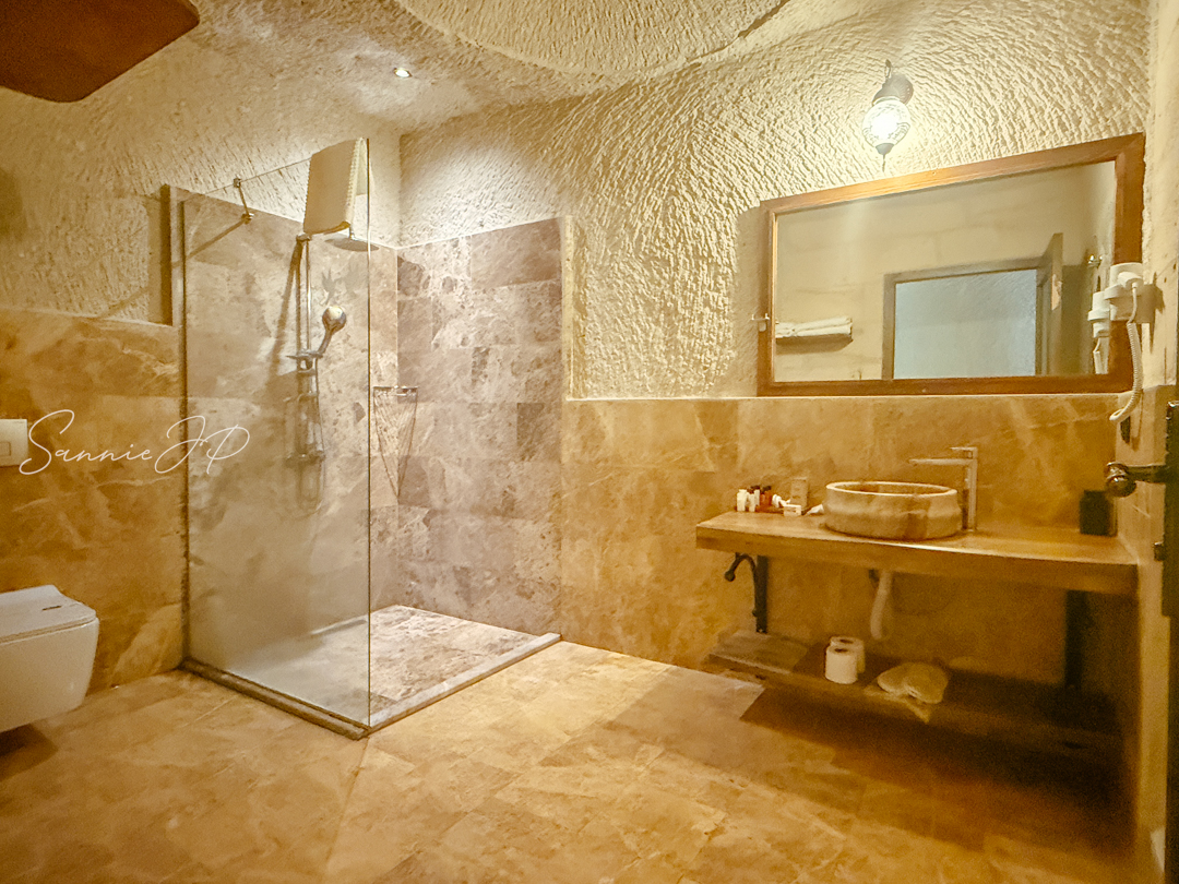 トルコ ギョレメ カッパドキア Majestic Cave Houseのバスルーム