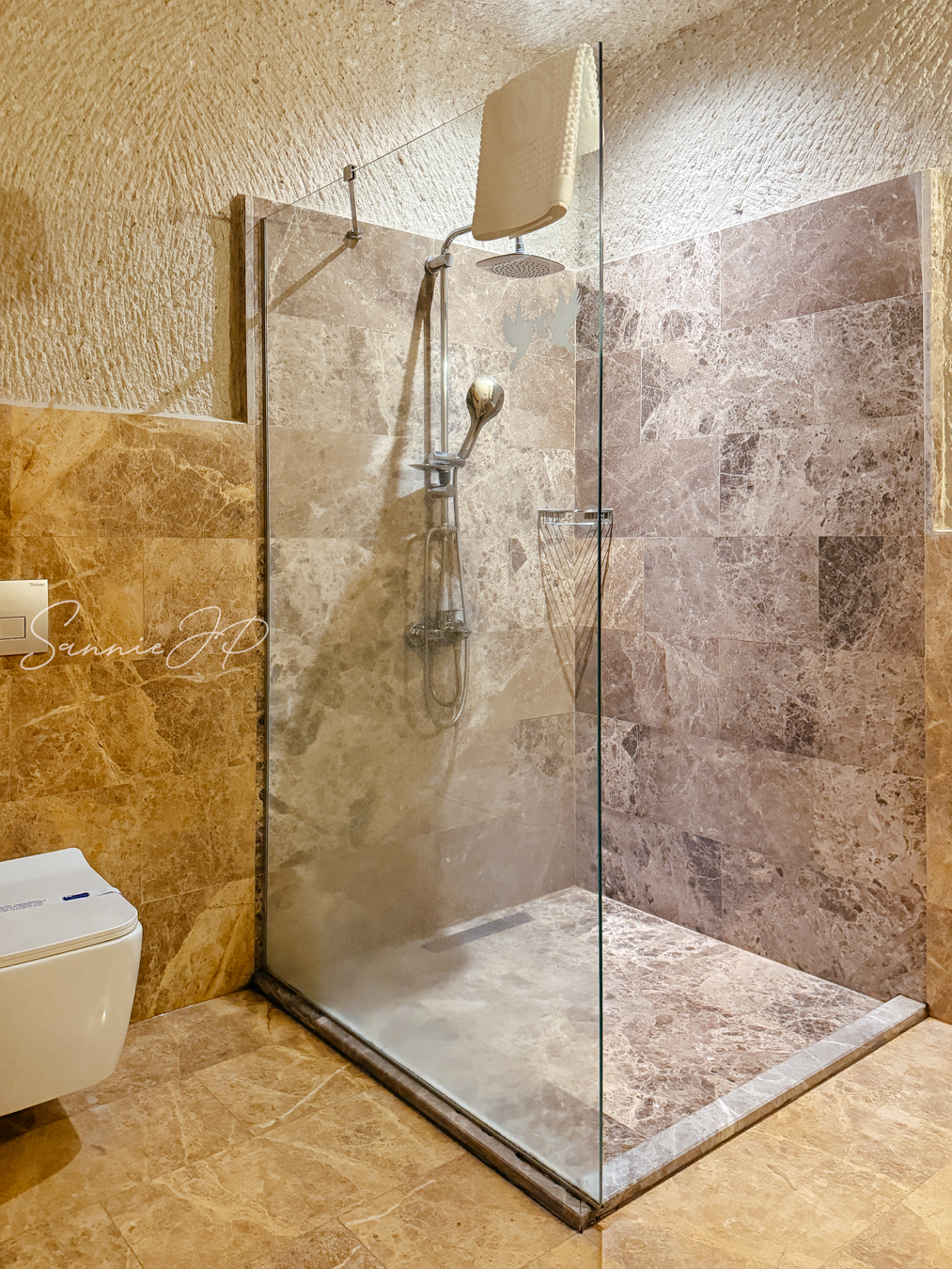 トルコ ギョレメ カッパドキア Majestic Cave Houseのシャワーブース