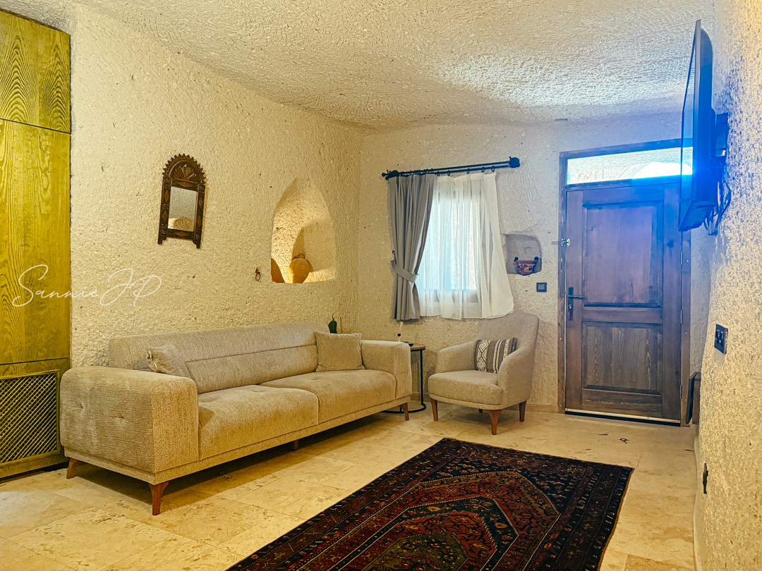 トルコ ギョレメ カッパドキア Majestic Cave Houseのリビングスペース