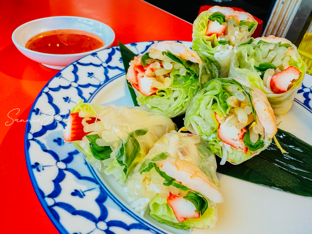 下北沢 タイ屋台999 (カオカオカオ) 生春巻き