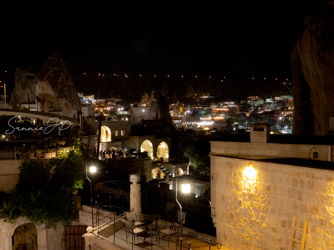 トルコ ギョレメ カッパドキア Majestic Cave Houseの夜の雰囲気