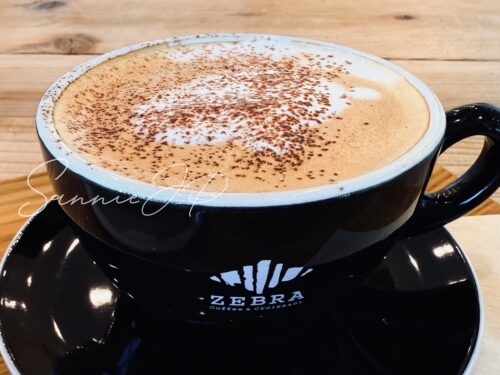 ZEBRA Coffee & Croissant 稲城中央公園店のカフェラテ