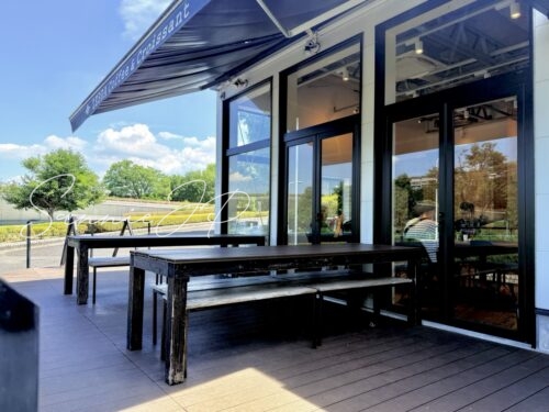ZEBRA Coffee & Croissant 稲城中央公園店のテラス的