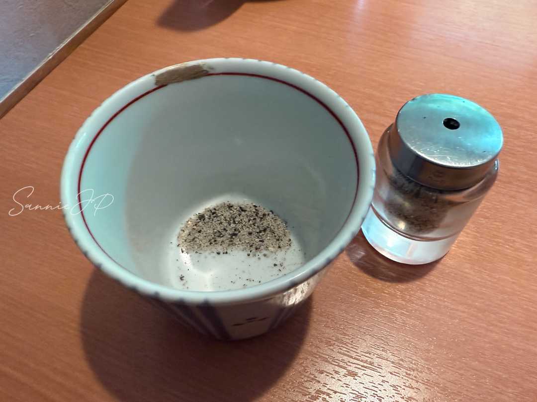 締めのラーメン用の器。小さな幸せで満腹と笑顔に