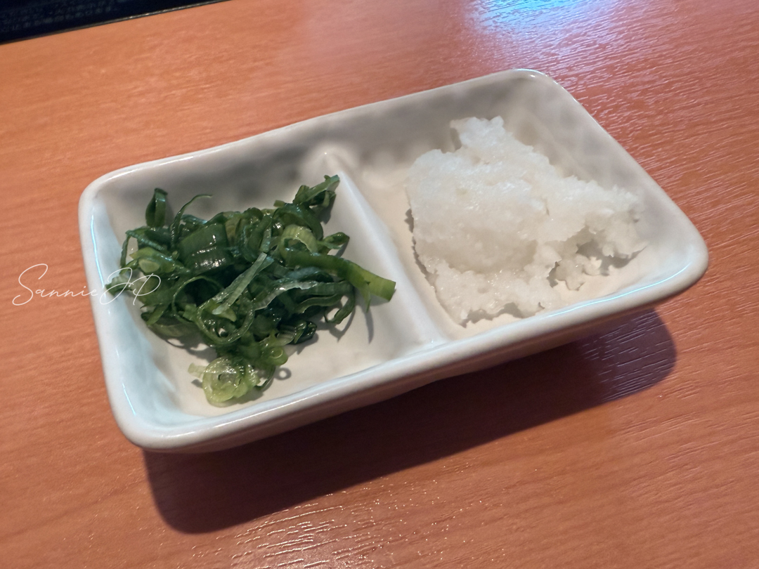 ネギと大根おろしの薬味。さっぱりと味を整える名脇役