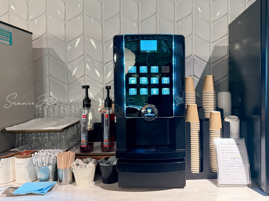 コーヒーマシン｜香り立つ淹れたてコーヒーが楽しめるマシン