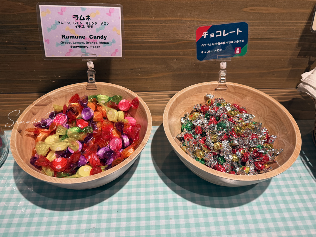 ラムネやチョコレート｜子ども心をくすぐる可愛いスナックコーナー