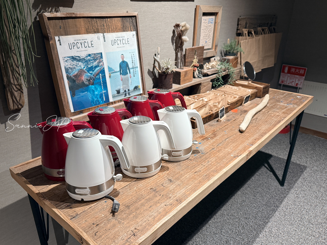 別フロアのアメニティバー。箱根ゆとわ館内で女性ひとり旅にも便利なセルフサービス