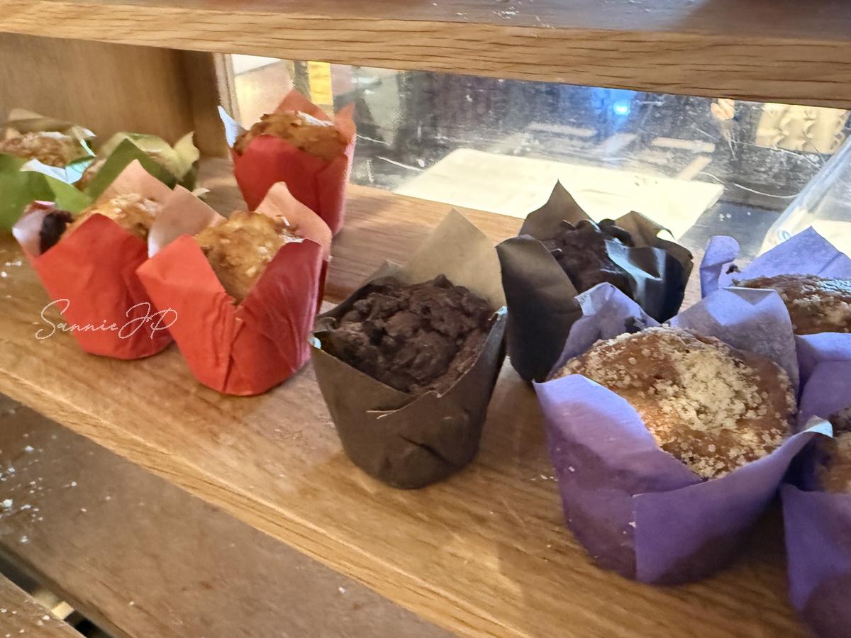 Allday Dining Paradeのチョコカップケーキ