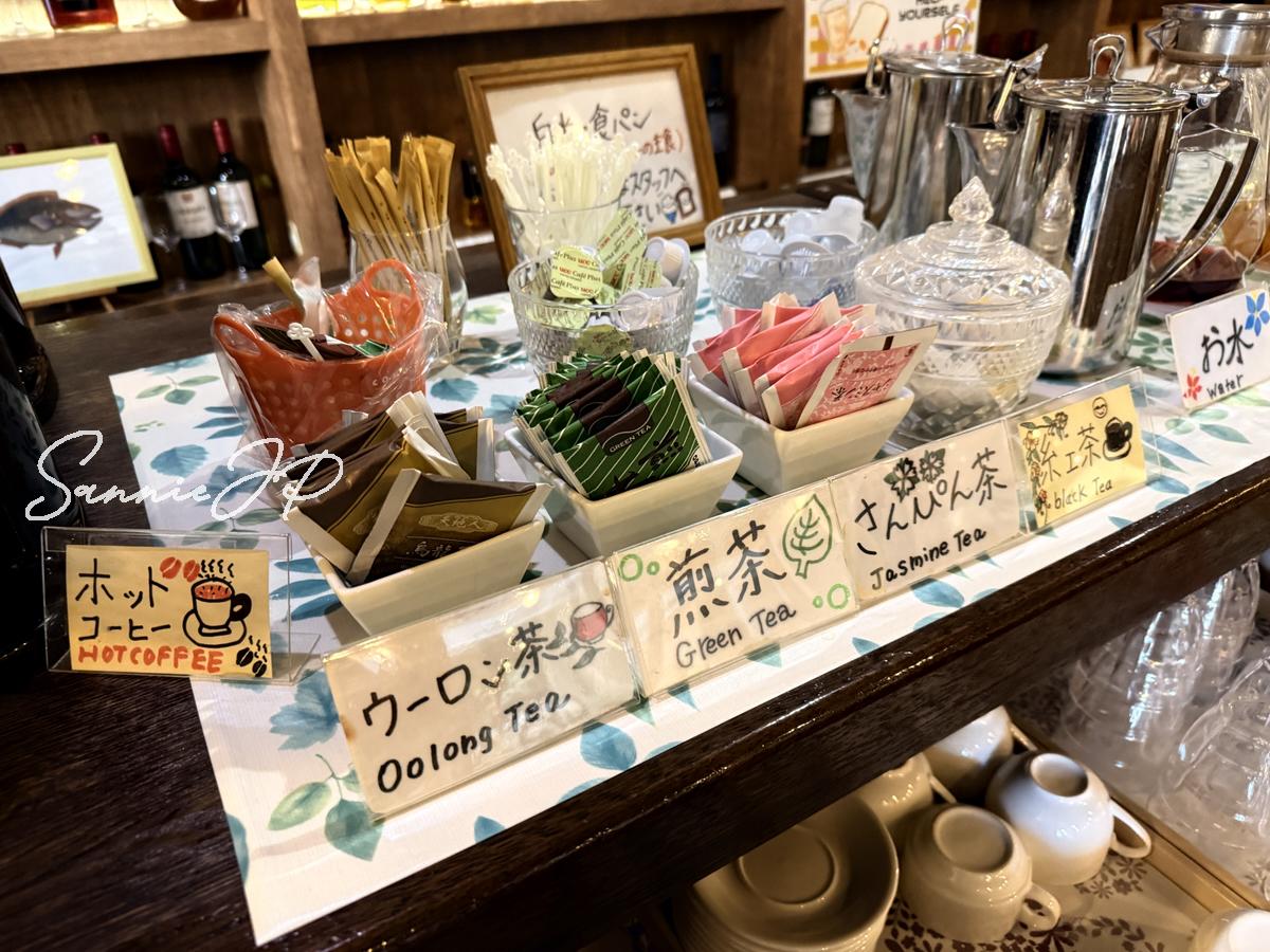 リブレガーデンホテルの朝食会場に用意されたティーバッグ