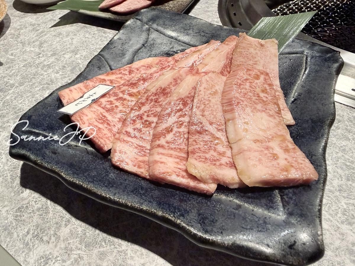 記念日に注文したソウルガーデンの和牛上カルビ
