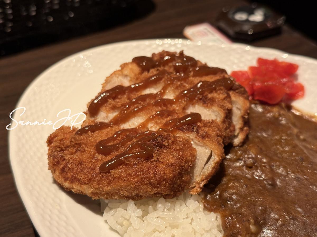カツカレーのカツのアップ